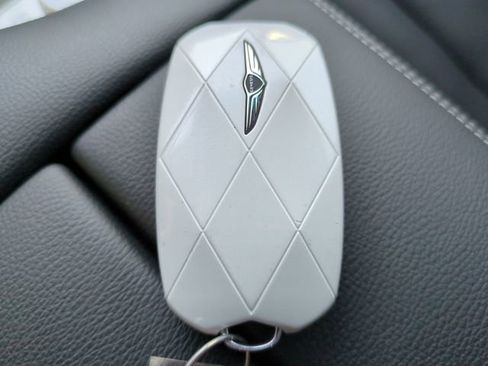 Certified 2025 Genesis GV80 2.5T Prestige image 28