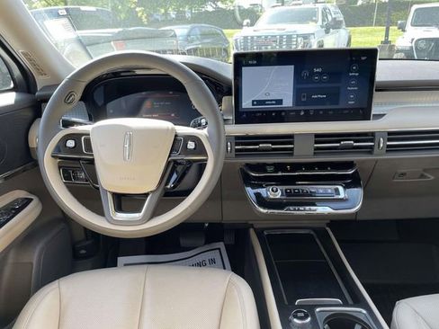 Certified 2023 Lincoln Corsair AWD w/ Equipment Group 101A image 13