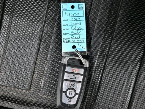 Used 2022 Ford Edge Titanium AWD/4WD image 37