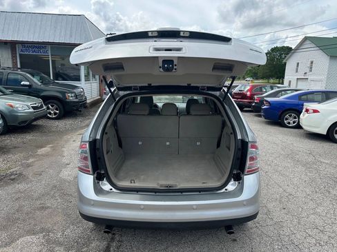 Used 2009 Ford Edge SEL image 16