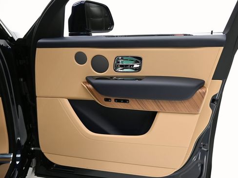 New 2026 Rolls-Royce Cullinan AWD/4WD image 33
