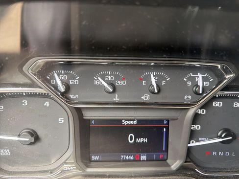 Used 2023 GMC Sierra 2500 AT4 AWD/4WD image 9