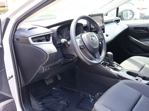 Used 2024 Toyota Corolla LE FWD image 23