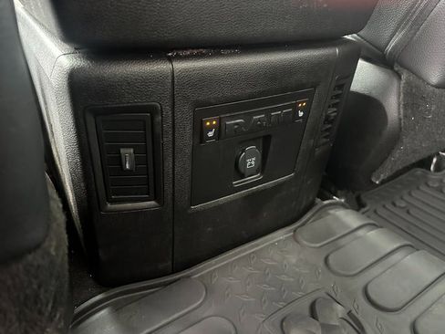 Used 2018 RAM 2500 Laramie w/ Protection Group image 21