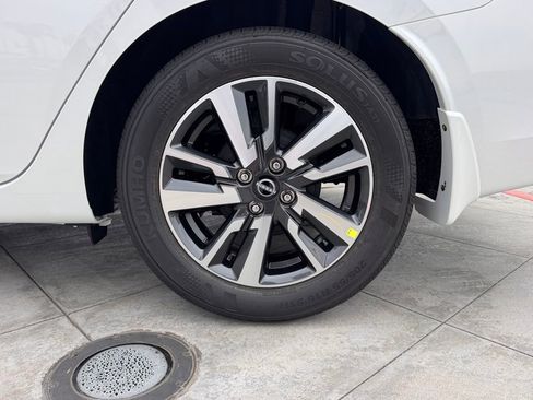 New 2025 Nissan Versa SV image 8