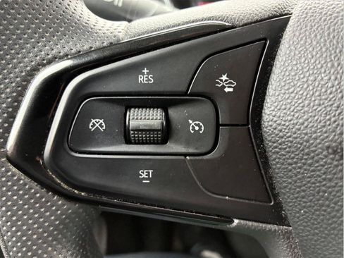 Used 2022 Chevrolet TrailBlazer LT AWD/4WD image 17