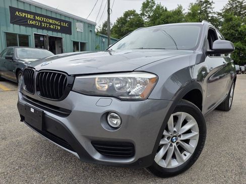 Used 2017 BMW X3 xDrive28i AWD/4WD image 2