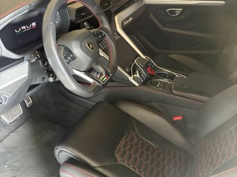 Used 2019 Lamborghini Urus AWD/4WD image 7