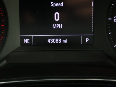 Used 2022 Chevrolet TrailBlazer LT w/ Driver Confidence Package image 30