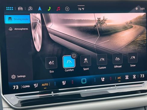 New 2026 Volkswagen Tiguan SEL R-Line AWD/4WD image 32