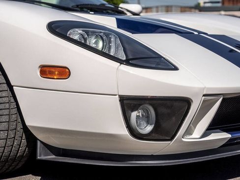 Used 2005 Ford GT image 12