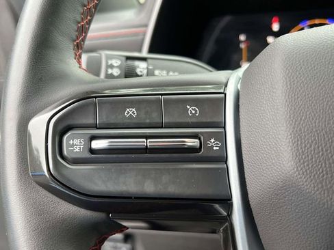 Used 2023 Chevrolet Colorado Z71 w/ Z71 Convenience Package 2 image 24