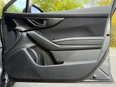 Used 2018 Subaru Impreza 2.0i Premium image 24