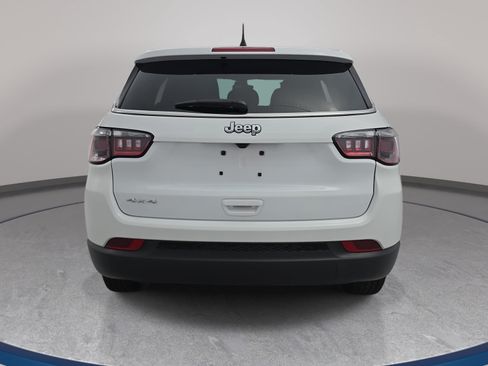 Used 2024 Jeep Compass Sport AWD/4WD image 6
