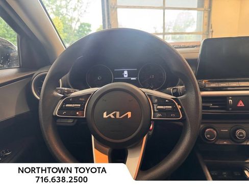 Used 2023 Kia Forte LXS FWD image 8