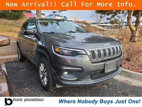 Used 2019 Jeep Cherokee Latitude Plus w/ Cold Weather Group image 1