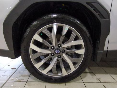 Used 2025 Subaru Forester Touring AWD/4WD image 27
