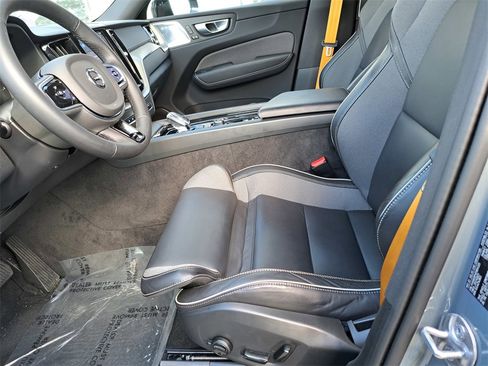 Used 2024 Volvo XC60 T8 Polestar image 22