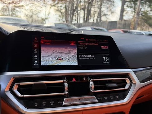 Used 2022 BMW M3 Competition w/ M Carbon Exterior Package image 20