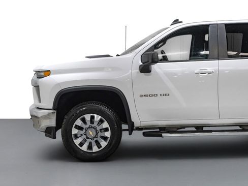Used 2022 Chevrolet Silverado 2500 LT AWD/4WD image 10