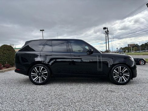 Used 2023 Land Rover Range Rover SE image 43