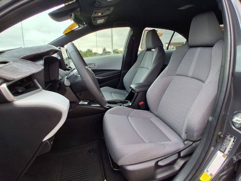 Certified 2024 Toyota Corolla SE FWD image 17