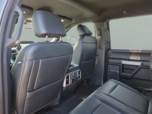 Certified 2022 Ford F350 Lariat w/ Black Appearance Package image 21