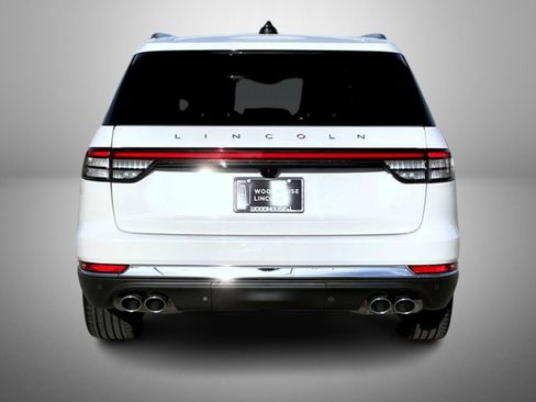 New 2026 Lincoln Aviator Reserve image 6