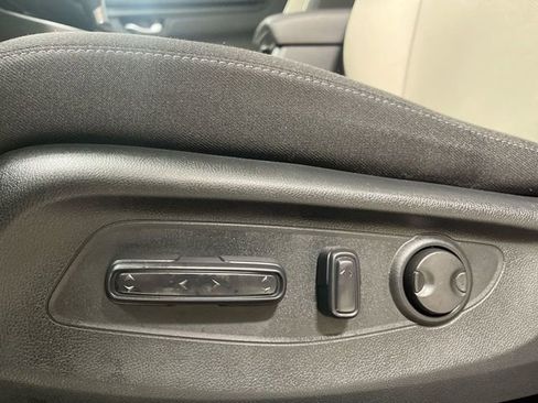 Used 2024 Honda CR-V EX image 12