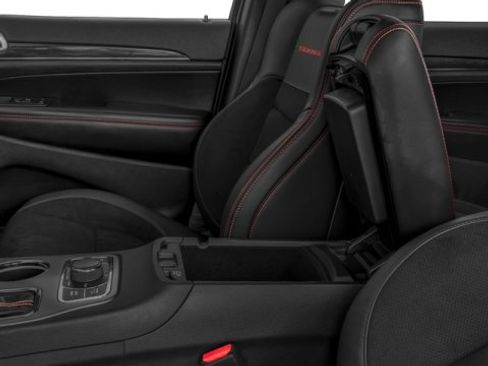 Used 2017 Jeep Grand Cherokee Trailhawk image 18