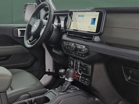 New 2026 Jeep Gladiator Mojave AWD/4WD image 6
