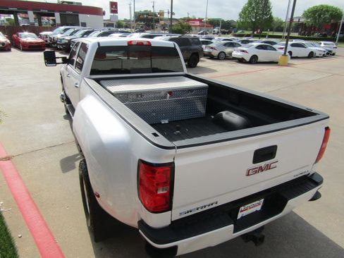 Used 2018 GMC Sierra 3500 Denali w/ Duramax Plus Package AWD/4WD image 7