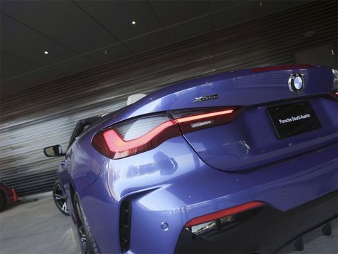 Used 2022 BMW 440i xDrive Convertible w/ Premium Package image 15