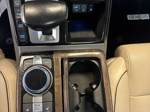 Used 2018 Genesis G90 5.0 Ultimate AWD/4WD image 22