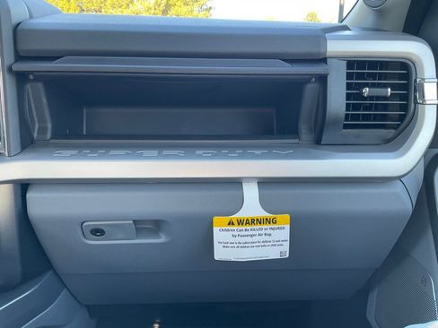 New 2025 Ford F250 XLT w/ Black Appearance Package AWD/4WD image 50