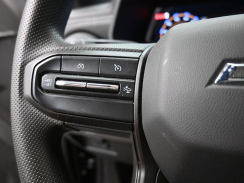 Used 2025 Chevrolet Colorado Trail Boss image 3