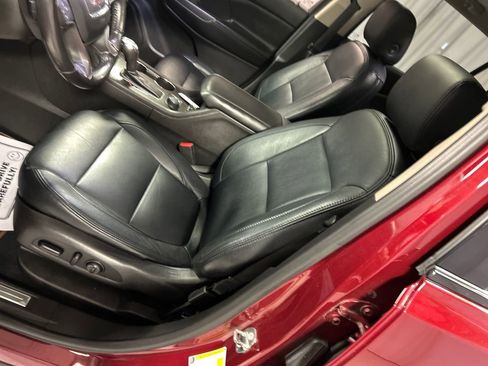 Used 2018 GMC Acadia SLT w/ LPO, Protection Package image 10