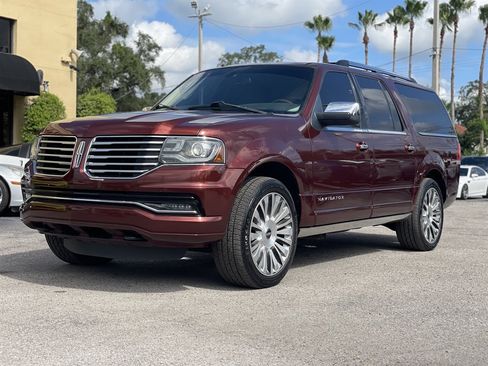 Used 2016 Lincoln Navigator L Reserve AWD/4WD image 18