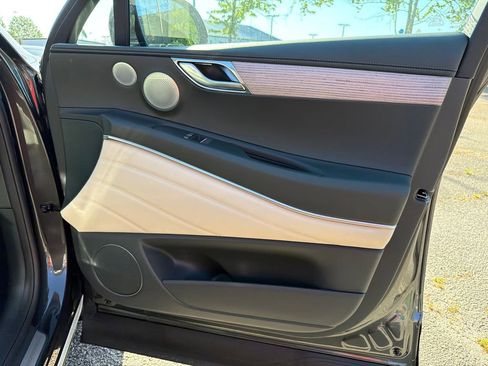 New 2026 Genesis GV80 2.5T Prestige image 14