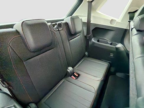 Used 2024 Volkswagen Tiguan Wolfsburg Edition FWD image 20