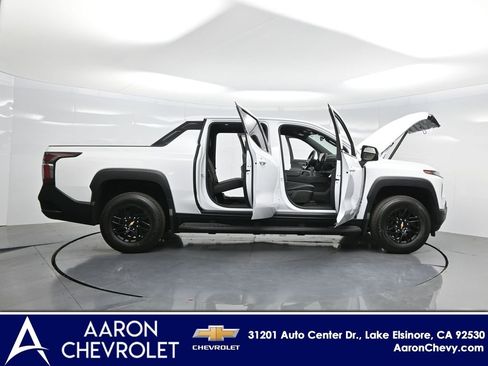 New 2026 Chevrolet Silverado EV LT AWD/4WD image 3