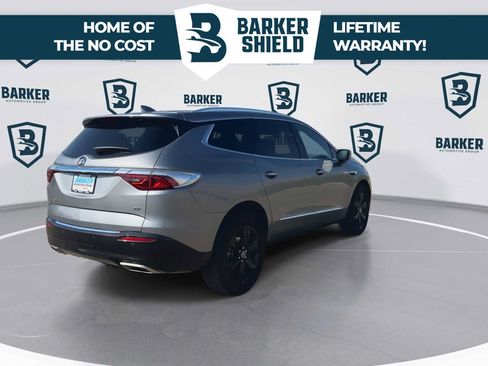 Used 2024 Buick Enclave Essence w/ Experience Buick Package AWD/4WD image 9