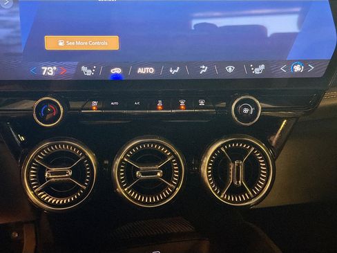 Used 2024 Chevrolet Blazer EV LT image 24