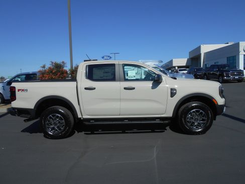 New 2025 Ford Ranger XLT w/ Equipment Group 301A High AWD/4WD image 31