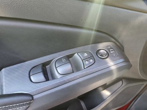 Used 2024 Nissan Altima 2.5 SV image 13