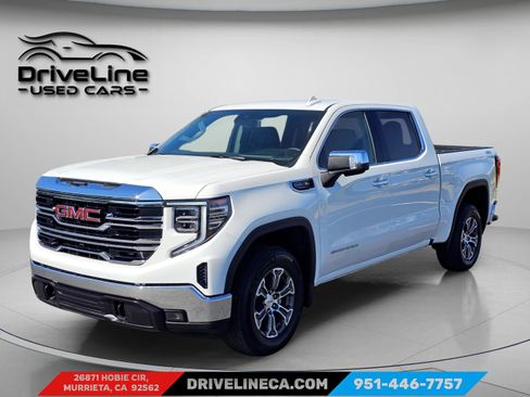 Used 2026 GMC Sierra 1500 SLT AWD/4WD image 1