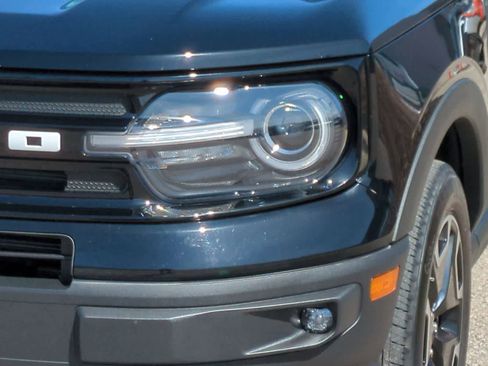 Used 2022 Ford Bronco Sport Outer Banks w/ Tech Package image 11