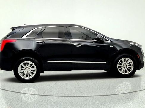 Used 2019 Cadillac XT5 FWD image 4