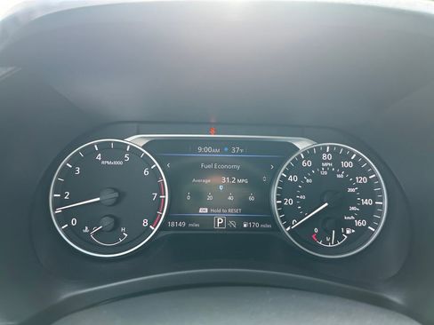 Used 2025 Nissan Sentra SV image 16