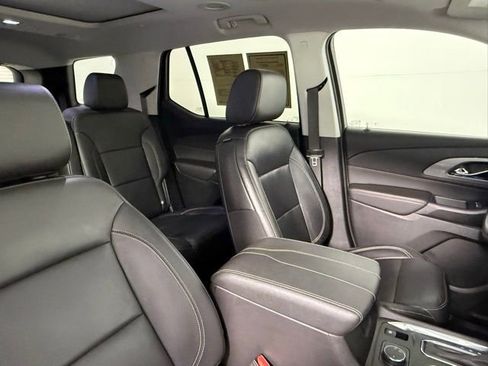 Used 2020 Chevrolet Traverse LT w/ LT Premium Package image 54